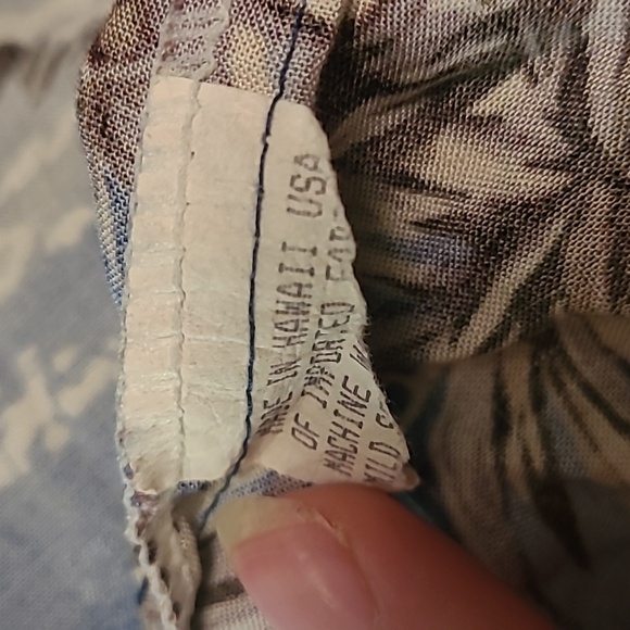 Hilo Hattie blue Hawaiian floral shorts - Picture 6 of 8